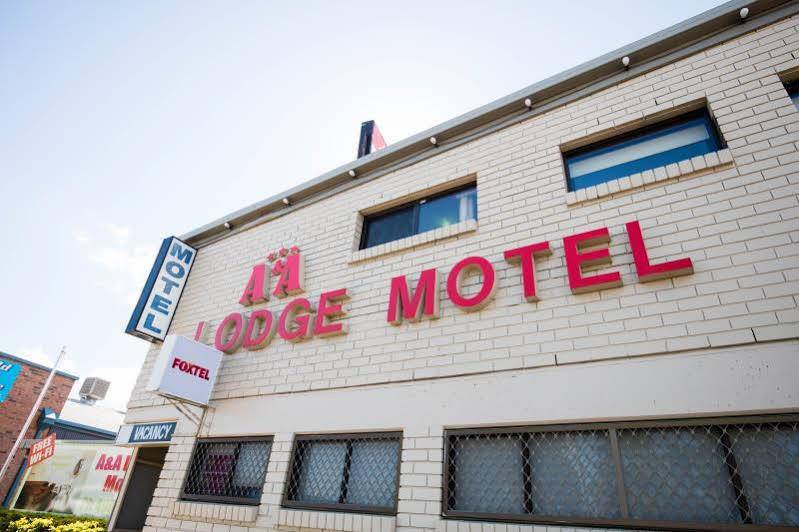A&A Lodge Motel Emerald Eksteriør billede